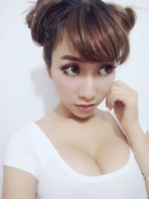 免费看动漫._中英字幕1080