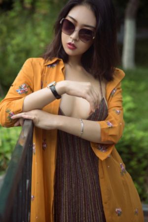 伦理年轻老师g李采潭_国产剧高清视频观看
