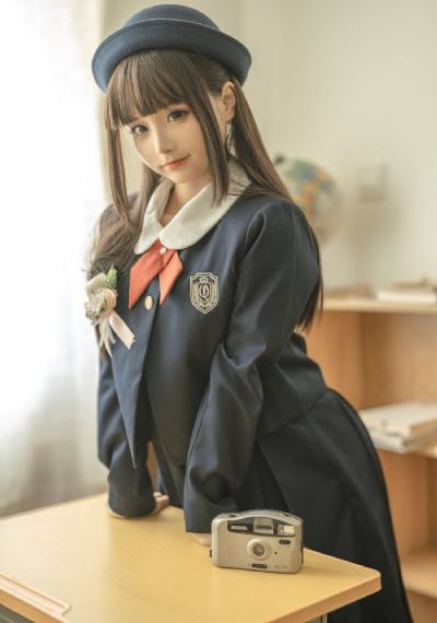 禁漫免费观看_十万网红美女美酱